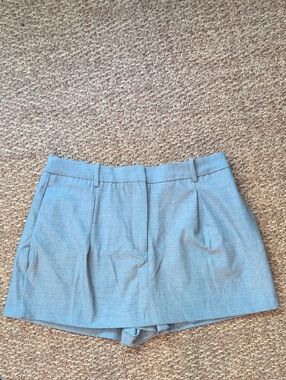 Zara Gray Tailored High-Waist Skort